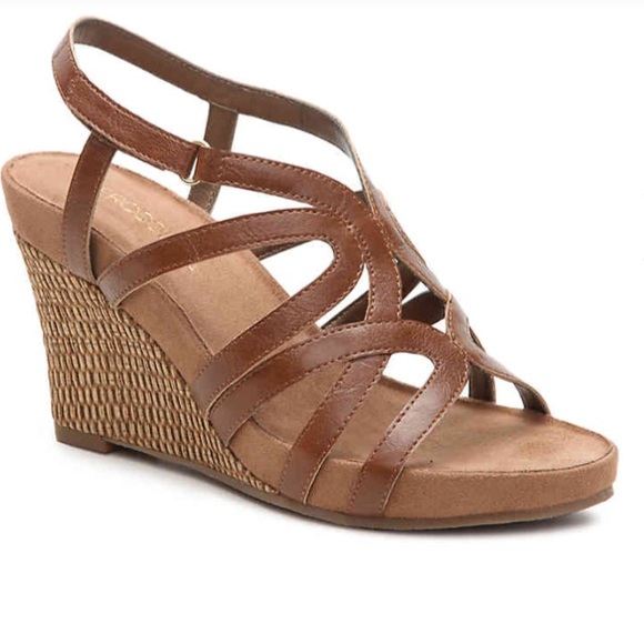 aerosoles lux plush wedge sandal